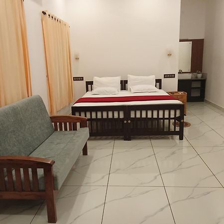 Appu'S Nido Hotel Pallipuram Екстериор снимка