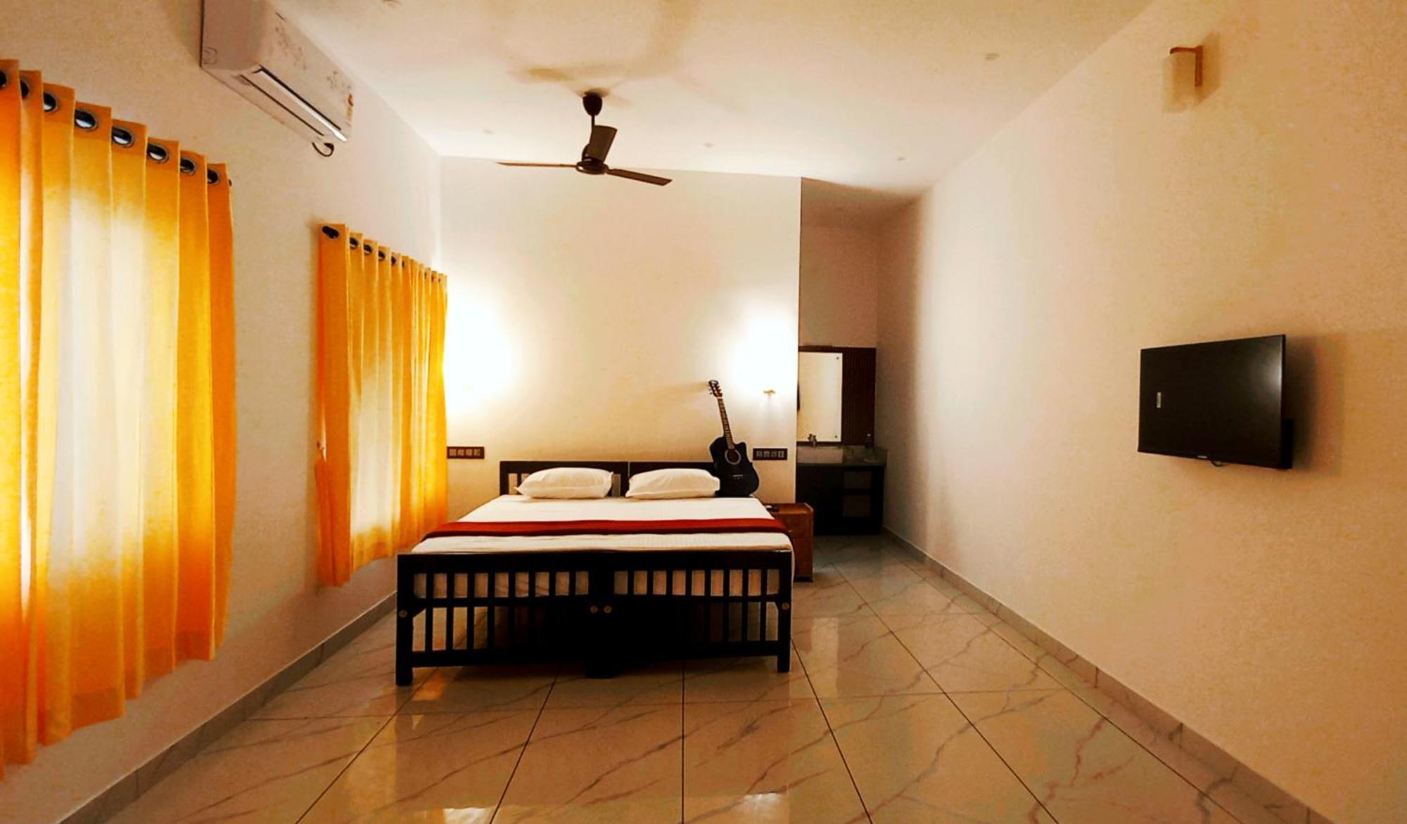 Appu'S Nido Hotel Pallipuram Екстериор снимка