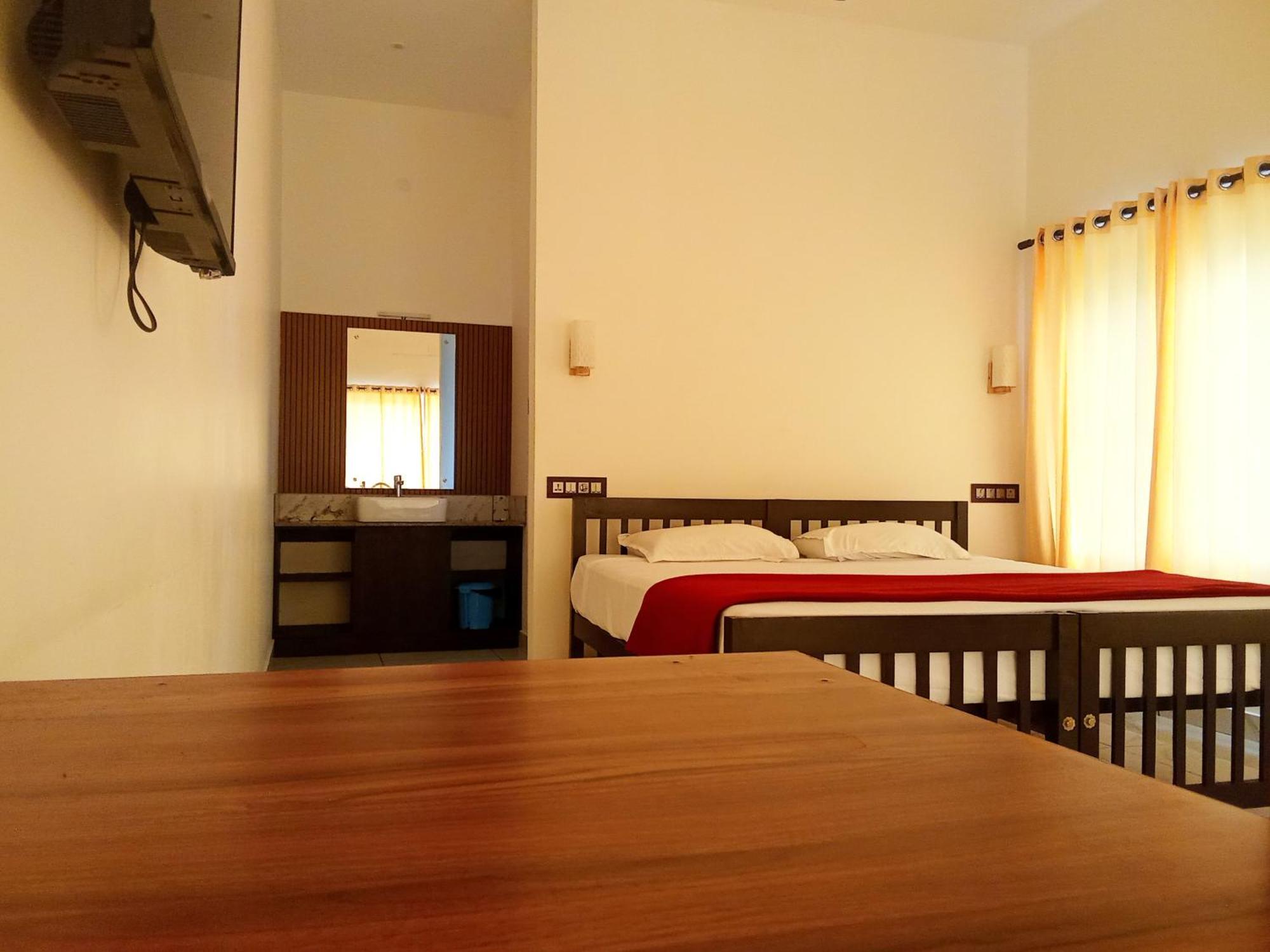 Appu'S Nido Hotel Pallipuram Екстериор снимка