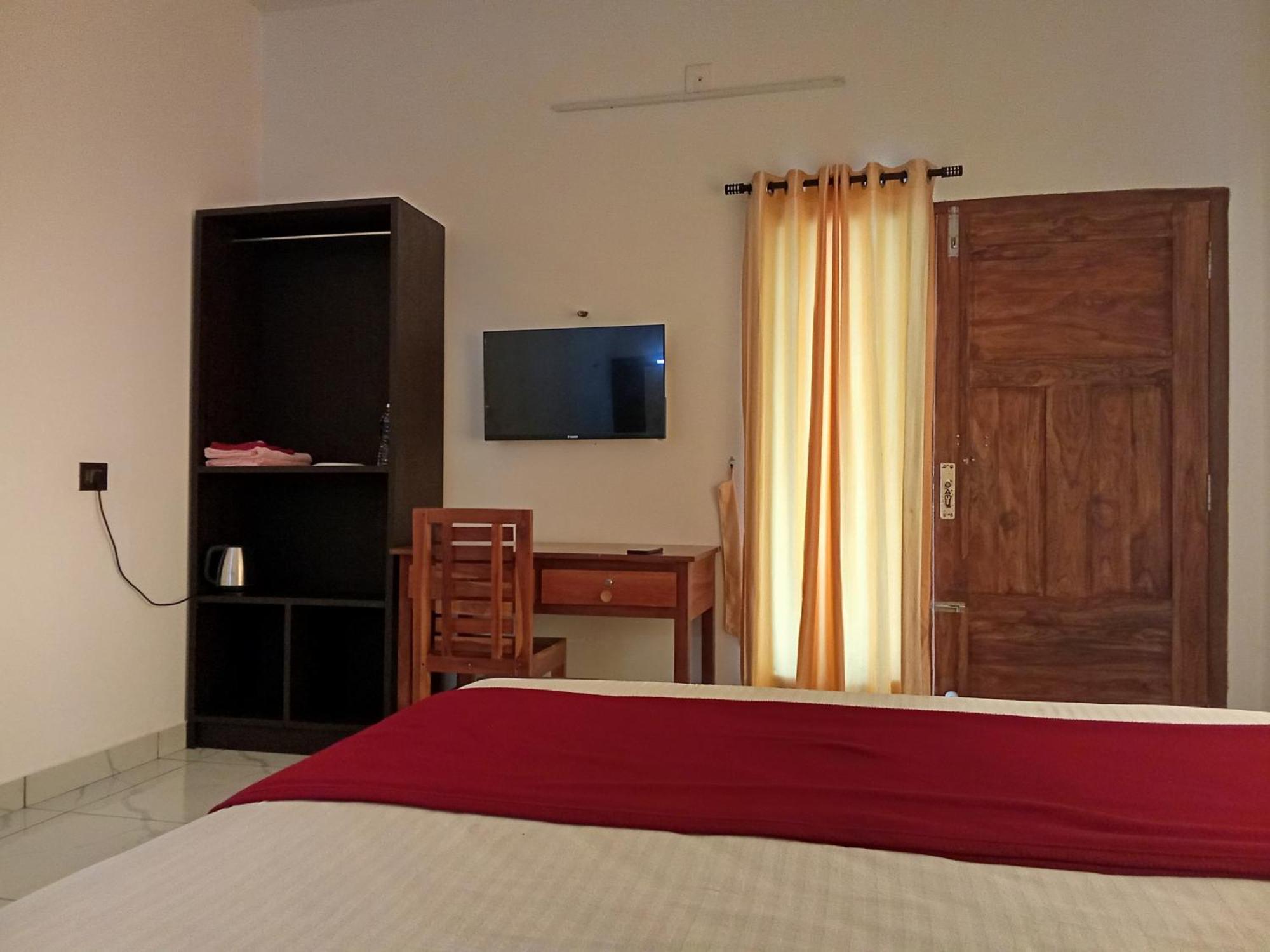 Appu'S Nido Hotel Pallipuram Екстериор снимка