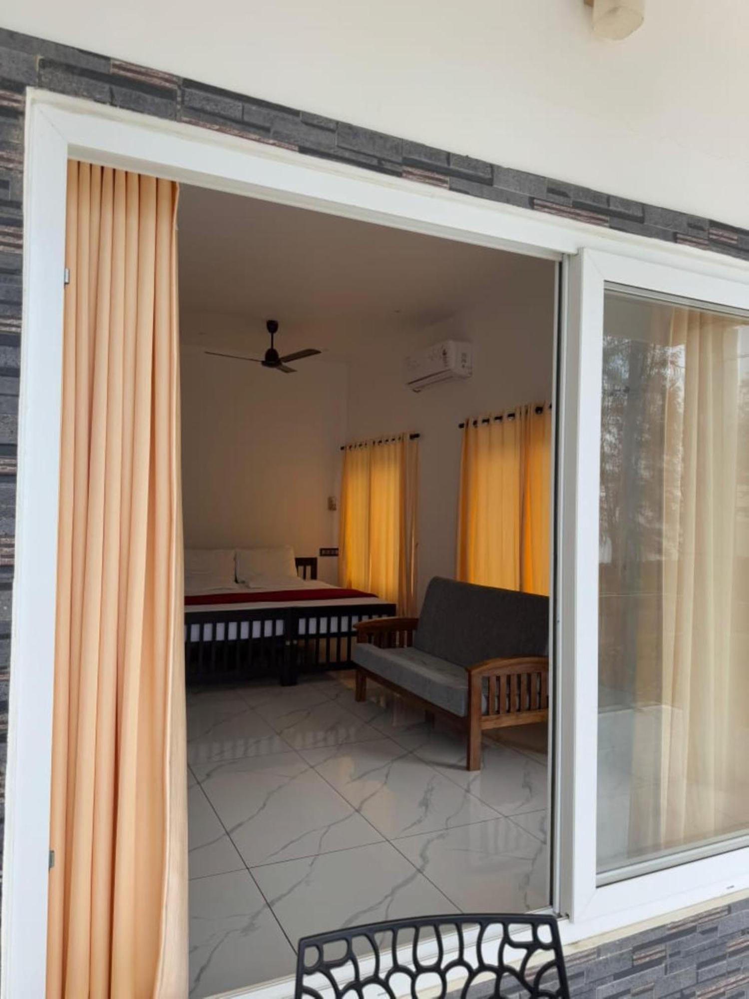 Appu'S Nido Hotel Pallipuram Екстериор снимка